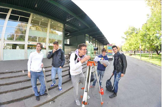 Gruppo I classificato - Istituto Quarenghi - (Bg) il rilievo del “Vittorio Emanuele II” .